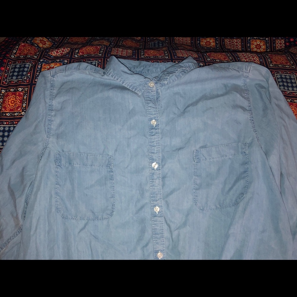Light blue button down - Picture 5 of 8